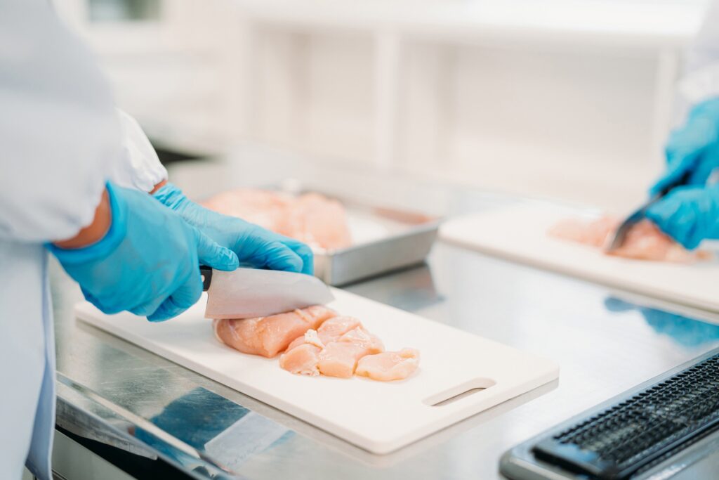 データで見る精肉業界の労働環境