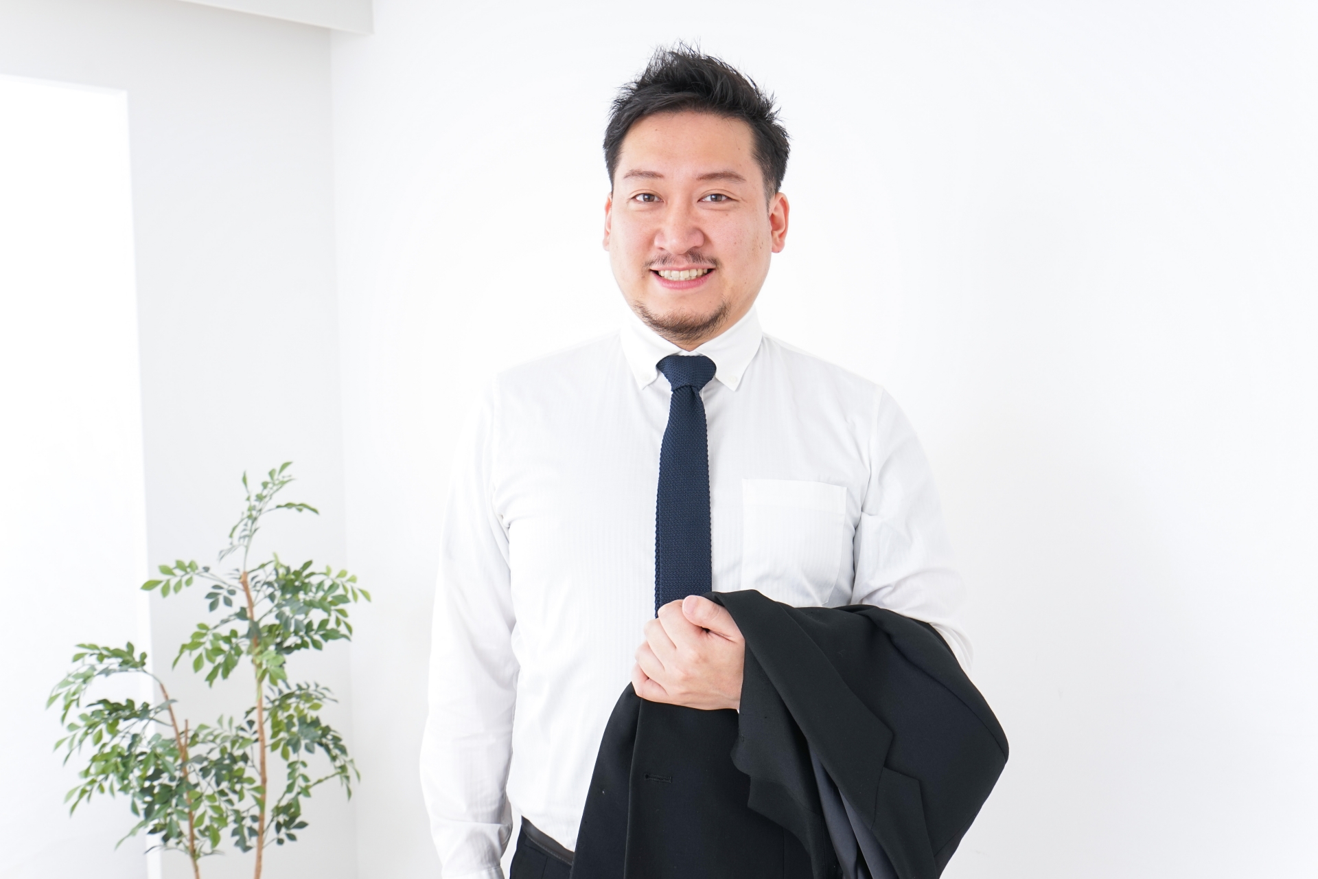 スーパーマーケットのバイヤーに転職したい人必見|未経験・経験者別の年収相場と成功のコツ