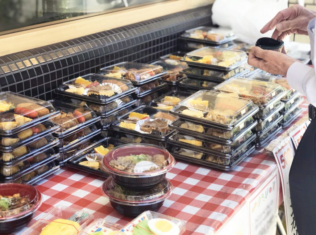 中食（なかしょく）の種類と最新事情 ～多様化する食生活への新たな選択肢～